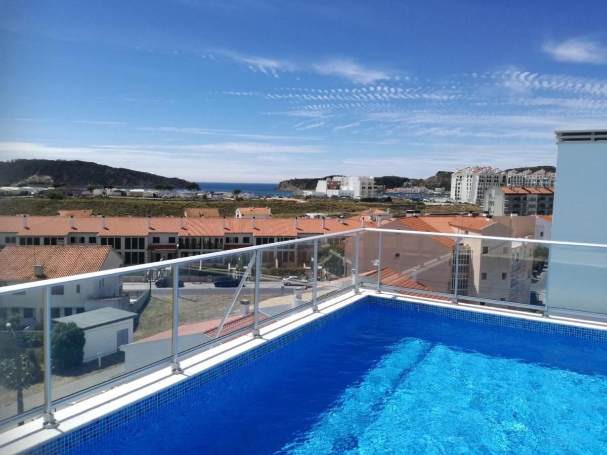 Beautiful Apartment In S O Martinho Do Porto With Balcony São Martinho do Porto Exterior photo