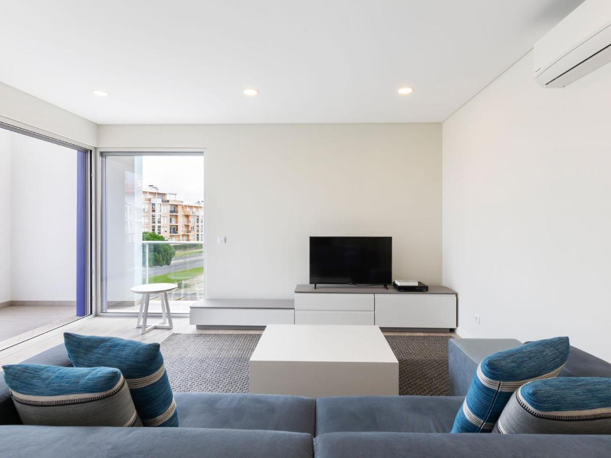 Beautiful Apartment In S O Martinho Do Porto With Balcony São Martinho do Porto Exterior photo