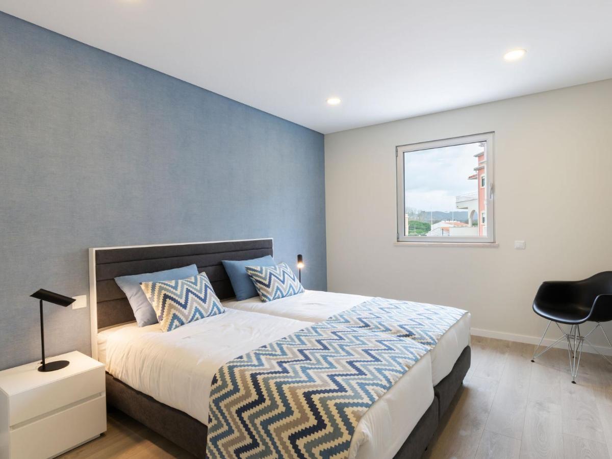 Beautiful Apartment In S O Martinho Do Porto With Balcony São Martinho do Porto Exterior photo